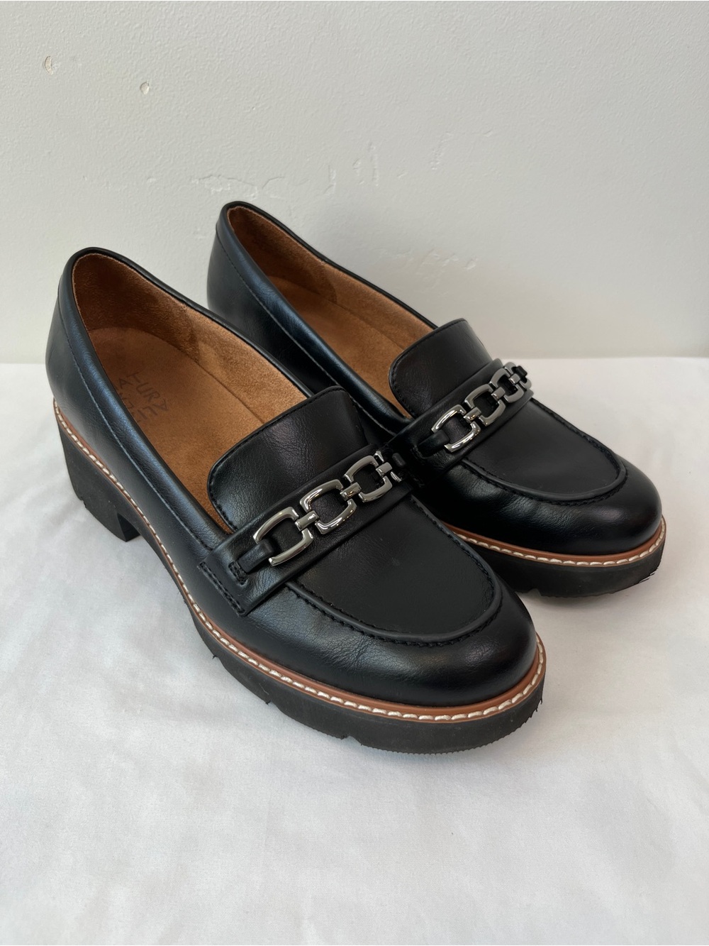 Naturalizer Cabana Black Chain Lug Sole Loafer Platform Shoes Womens Size 9.5M